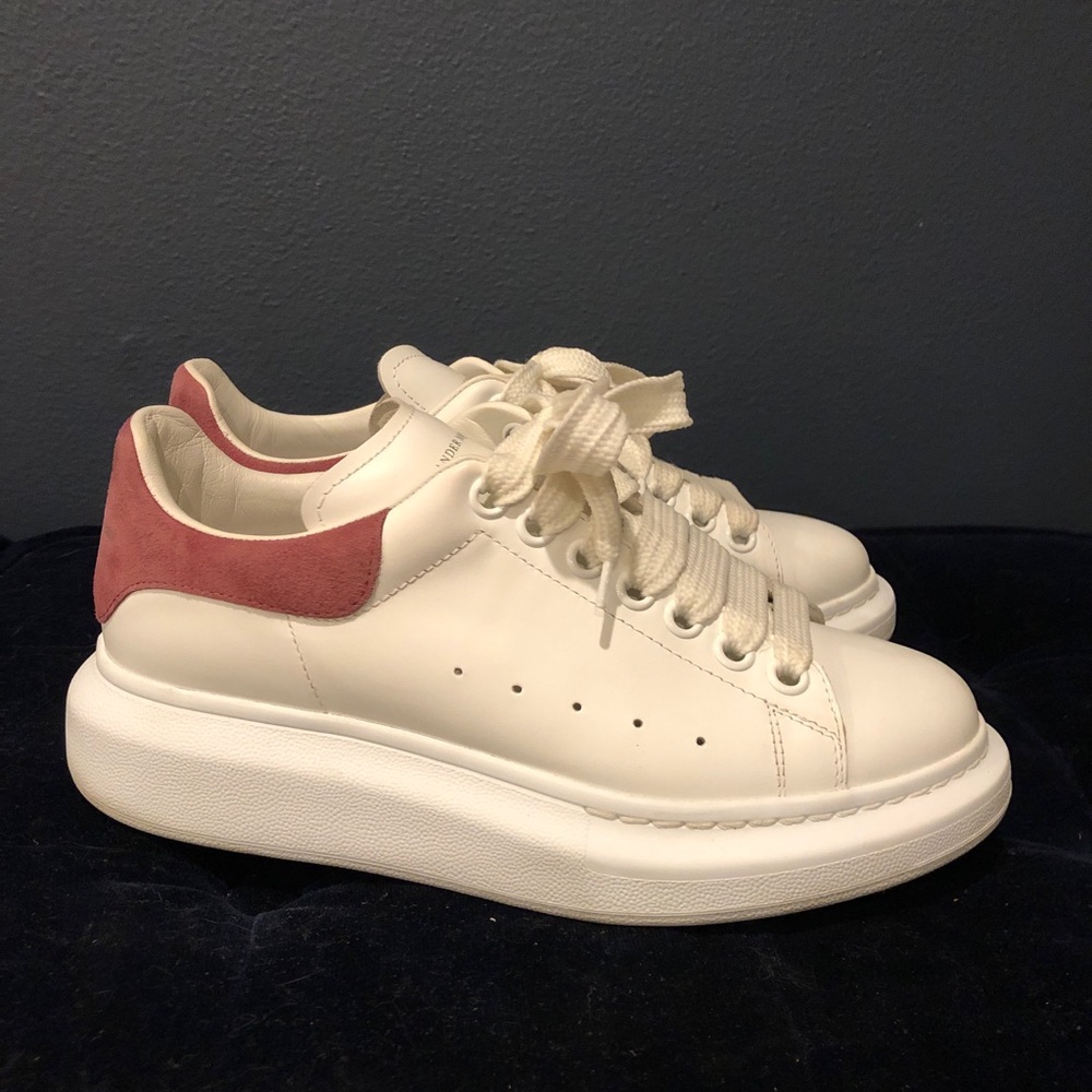 Alexander McQueen Oversized Sneaker 38